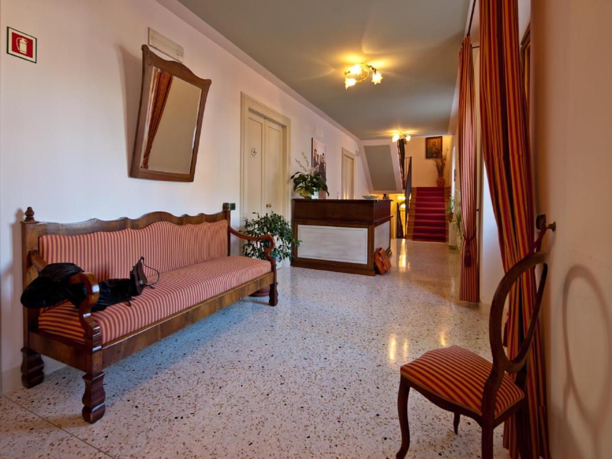Villa Butussi - L'Ospitalita Del Vino Corno di Rosazzo Dış mekan fotoğraf